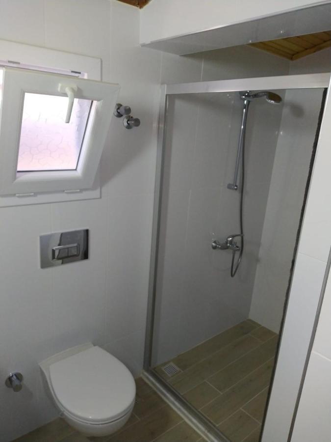 Cesme Burcu Sitesi Yaman Villa Bagian luar foto