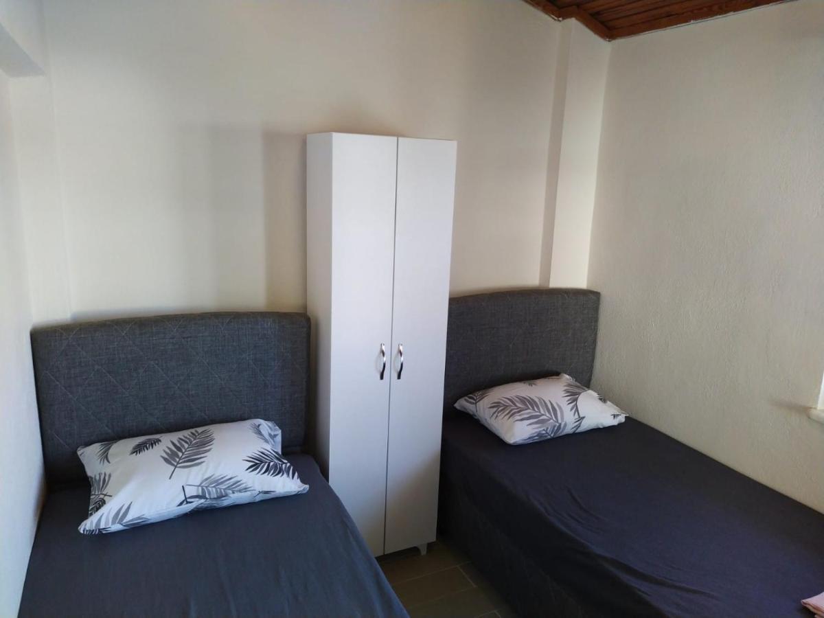 Cesme Burcu Sitesi Yaman Villa Bagian luar foto