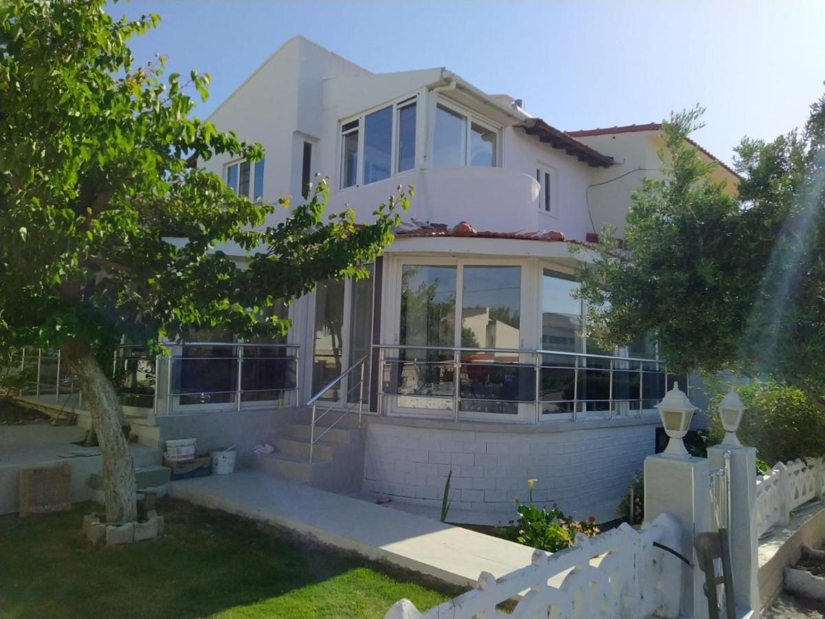 Cesme Burcu Sitesi Yaman Villa Bagian luar foto