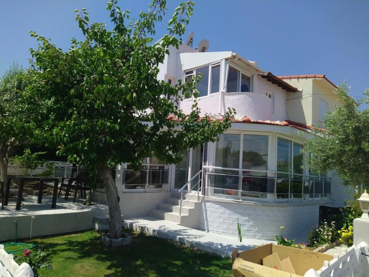Cesme Burcu Sitesi Yaman Villa Bagian luar foto