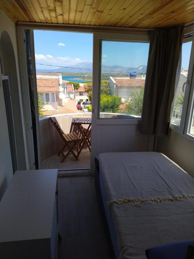 Cesme Burcu Sitesi Yaman Villa Bagian luar foto