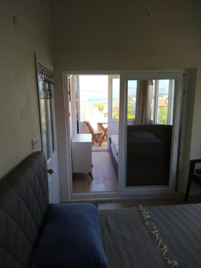 Cesme Burcu Sitesi Yaman Villa Bagian luar foto