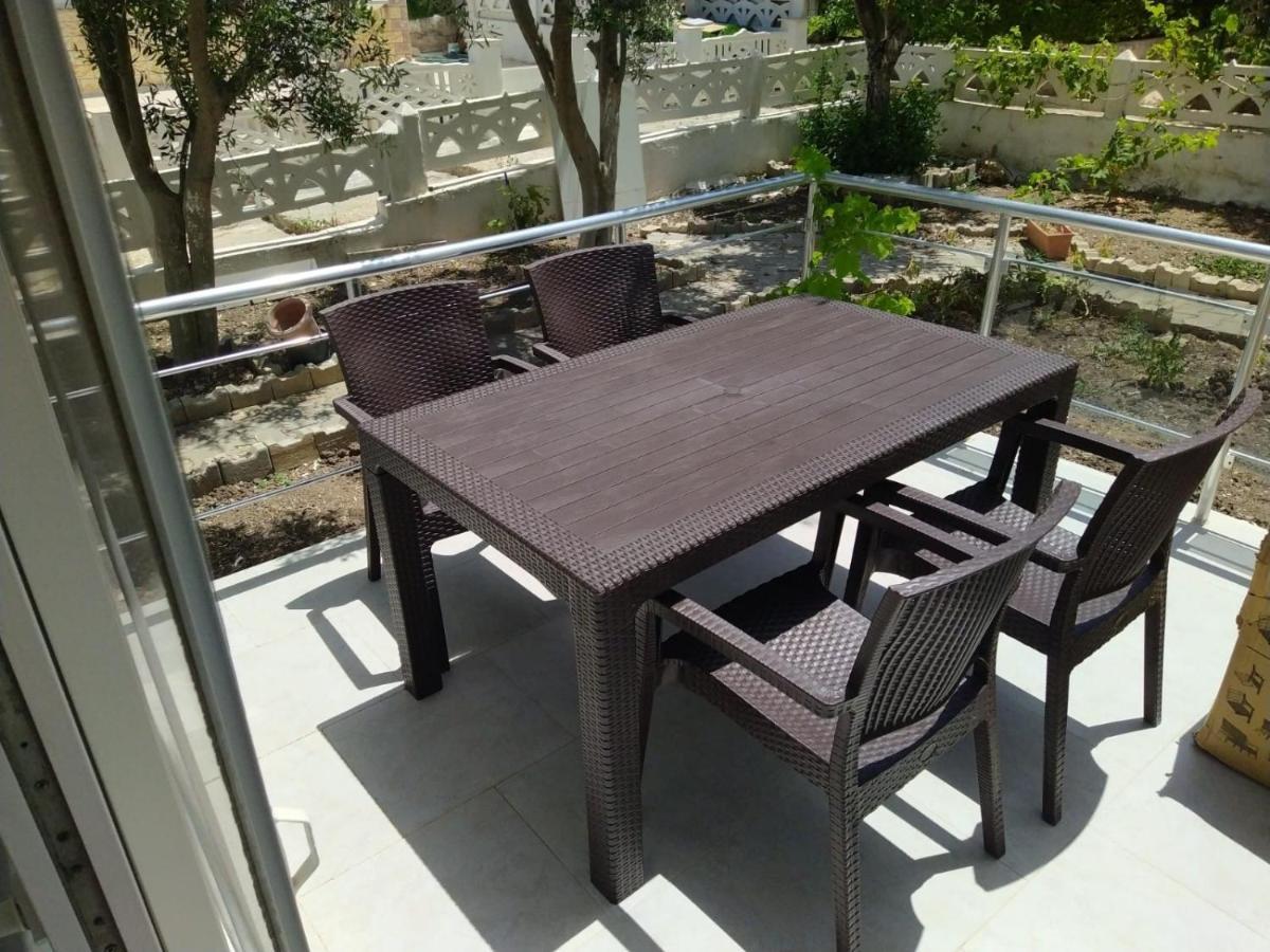 Cesme Burcu Sitesi Yaman Villa Bagian luar foto