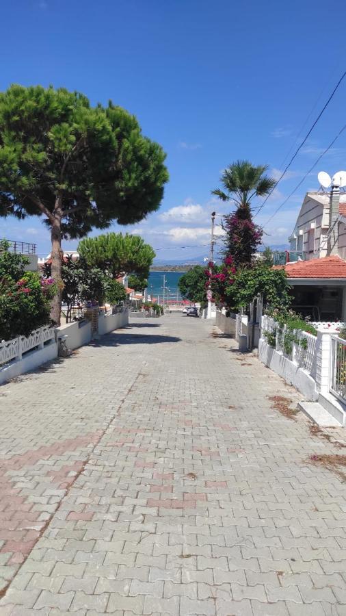 Cesme Burcu Sitesi Yaman Villa Bagian luar foto