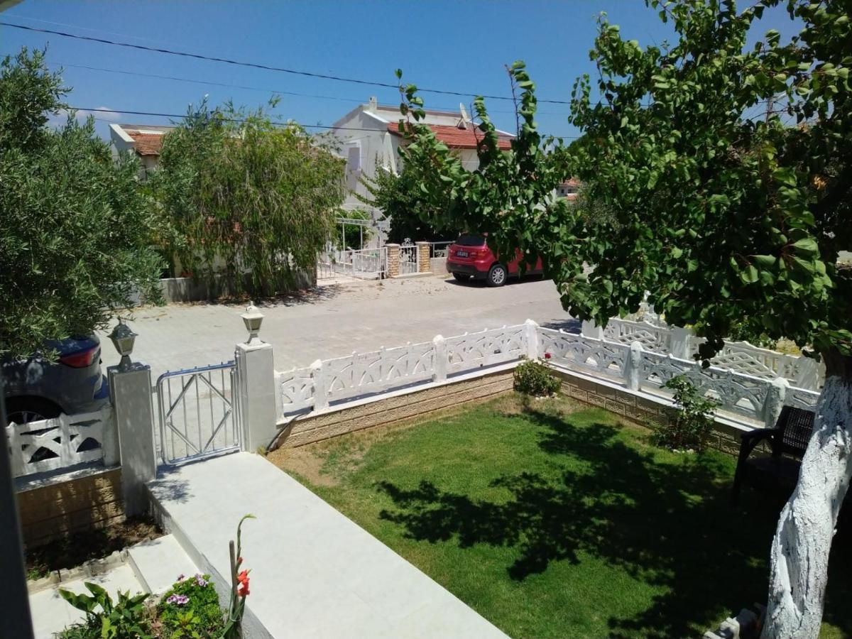 Cesme Burcu Sitesi Yaman Villa Bagian luar foto