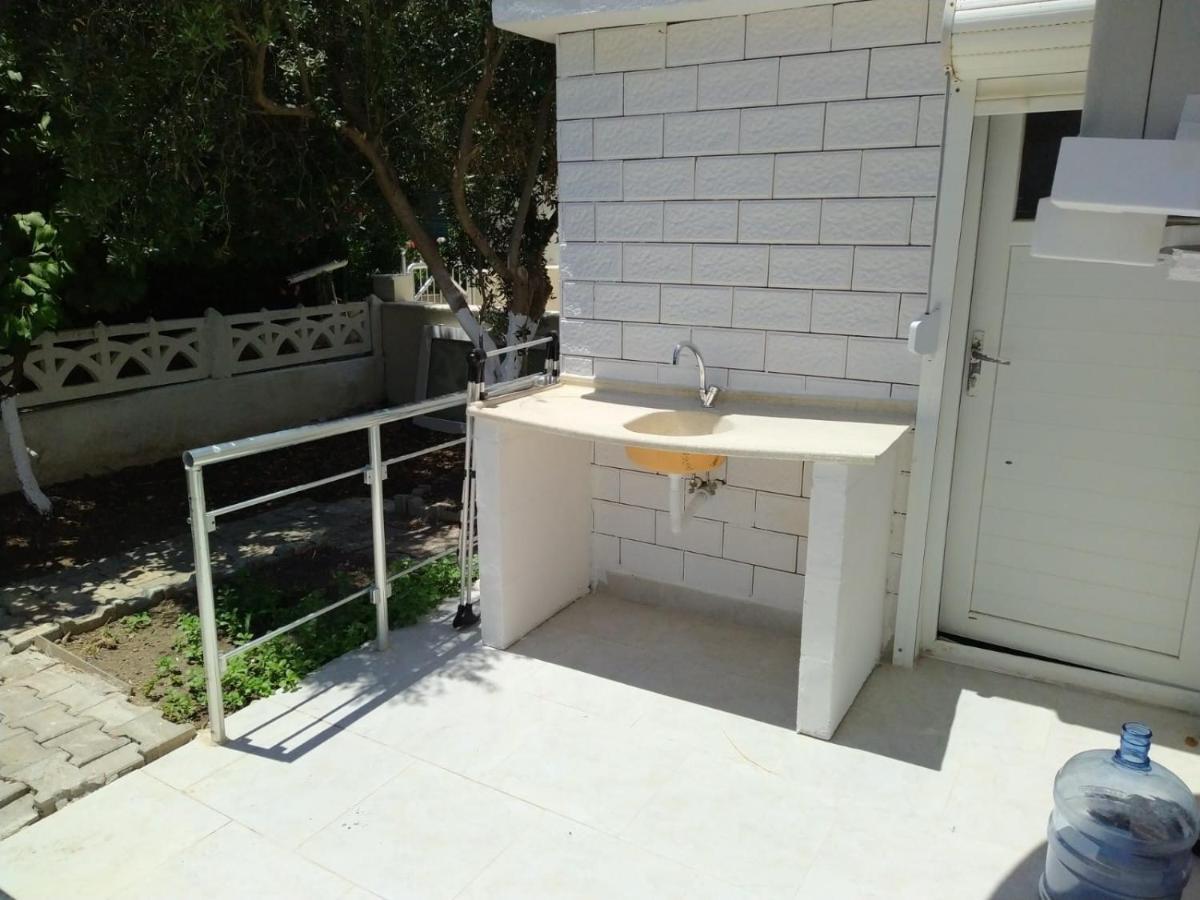 Cesme Burcu Sitesi Yaman Villa Bagian luar foto