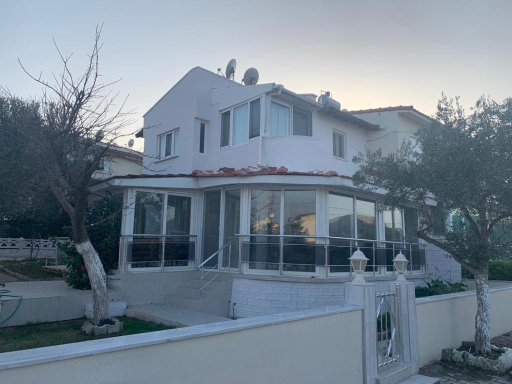 Cesme Burcu Sitesi Yaman Villa Bagian luar foto
